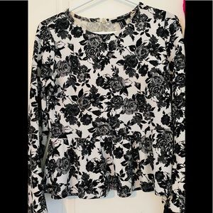 Women’s floral blouse - Size M